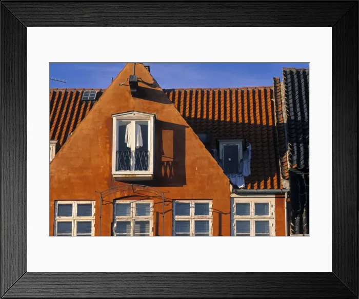 Framed Print : Nyhavn Harbour Framed Print : Nyhavn Harbour