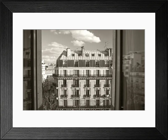 Framed Print : Avenue Ledru Rollin, Bastille, Paris, France Framed Print : Avenue Ledru Rollin, Bastille, Paris, France