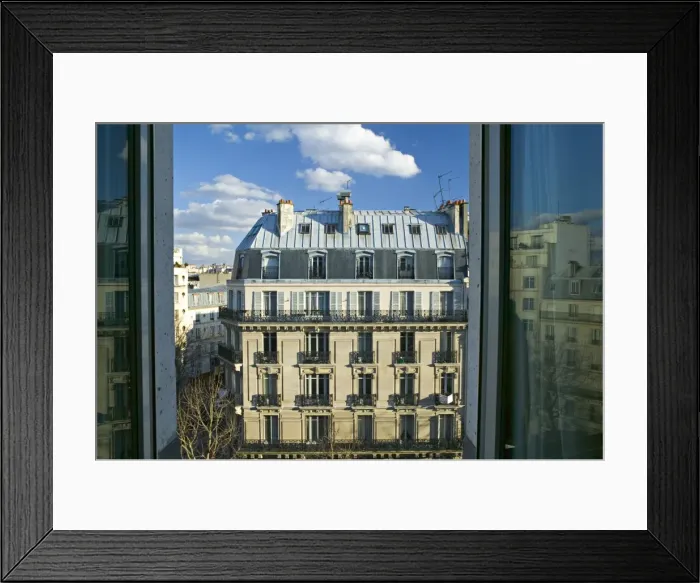 Framed Print : Avenue Ledru Rollin, Bastille, Paris, France Framed Print : Avenue Ledru Rollin, Bastille, Paris, France