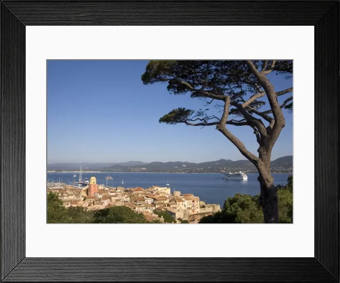 Framed Print : St. Tropez, Cote d'Azur, France Framed Print : St. Tropez, Cote d'Azur, France