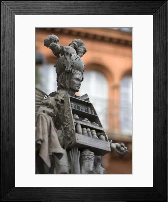 Framed Print : Statue, Grasse, Provence, France