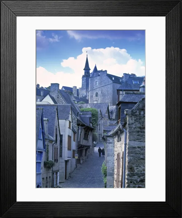 Framed Print : Dinan, Ille et Vilaine Framed Print : Dinan, Ille et Vilaine