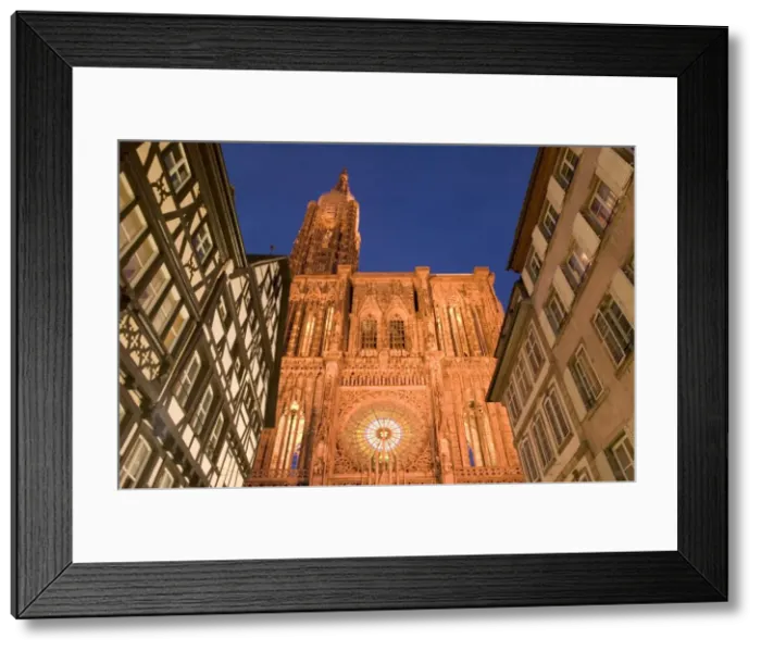 Framed Print : Cathedrale Notre Dame, Strasbourg, Alsace, France Framed Print : Cathedrale Notre Dame, Strasbourg, Alsace, France