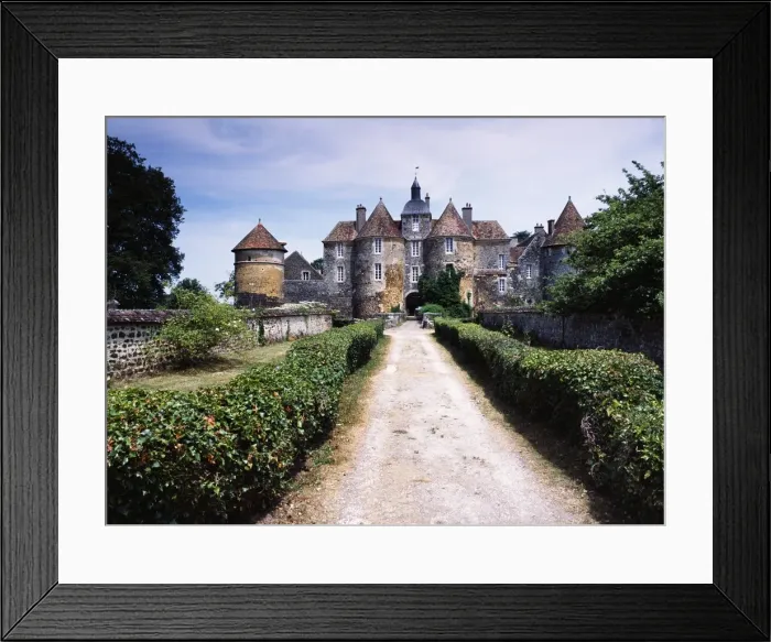 Framed Print : Gravelled driveway to Chateau de Ratilly, Burgundy