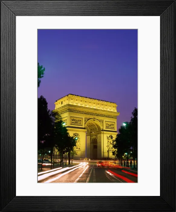 Framed Print : Arc de Triomphe / Night View Framed Print : Arc de Triomphe / Night View