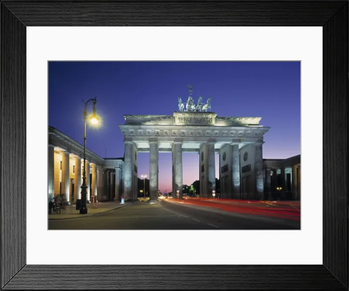 Framed Print : Brandenburg Gate Framed Print : Brandenburg Gate