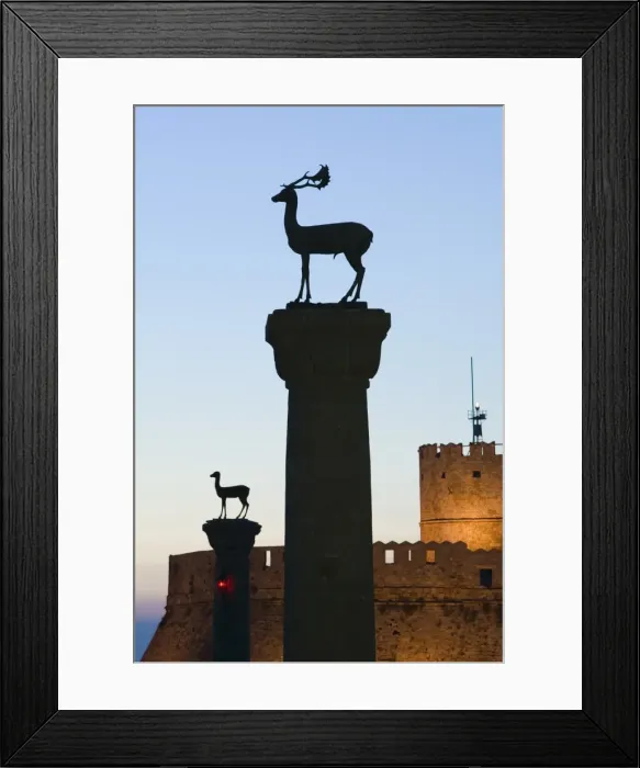 Framed Print : Agios Nikolaos Lighthouse Framed Print : Agios Nikolaos Lighthouse