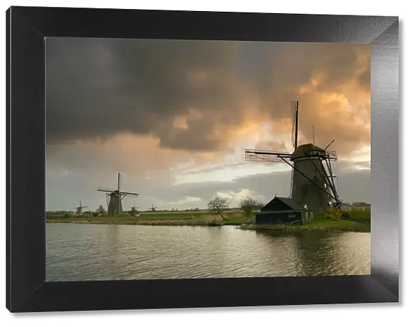Kinderdijk windmills (UNESCO world heritage site), Zuid, Holland