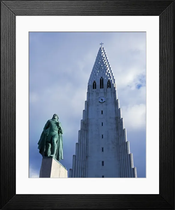 Framed Print : Statue of Leif Eiriksson in front of Hallgrimskirkja Framed Print : Statue of Leif Eiriksson in front of Hallgrimskirkja