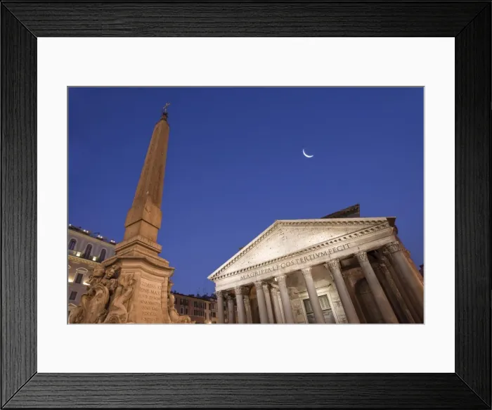 Framed Print : Pantheon and Piazza della Rotunda  /  Piazza del Rotonda