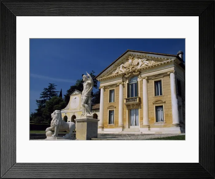 Framed Print : Villa Barbaro a fine example of Palladian architecture