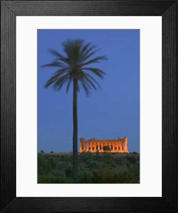 Framed Print : The Temple of Concordia, Agrigento, Sicily, Italy Framed Print : The Temple of Concordia, Agrigento, Sicily, Italy