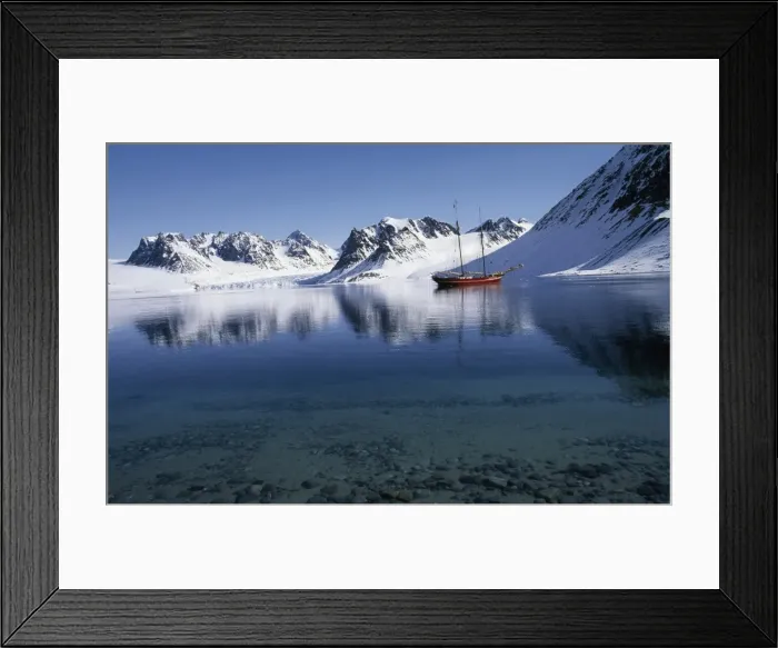 Framed Print : Noordelicht at anchor in Magdalenafjorden Framed Print : Noordelicht at anchor in Magdalenafjorden