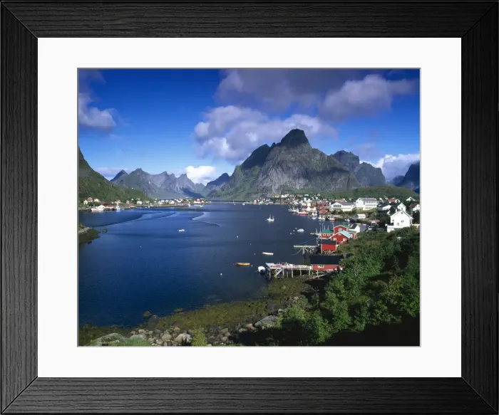 Framed Print : Norway, fishing village of Reine, Lofoten Islands, Nordland Framed Print : Norway, fishing village of Reine, Lofoten Islands, Nordland