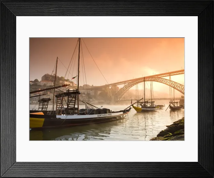 Framed Print : Porto Wine Carrying Barcos (Barges) Framed Print : Porto Wine Carrying Barcos (Barges)