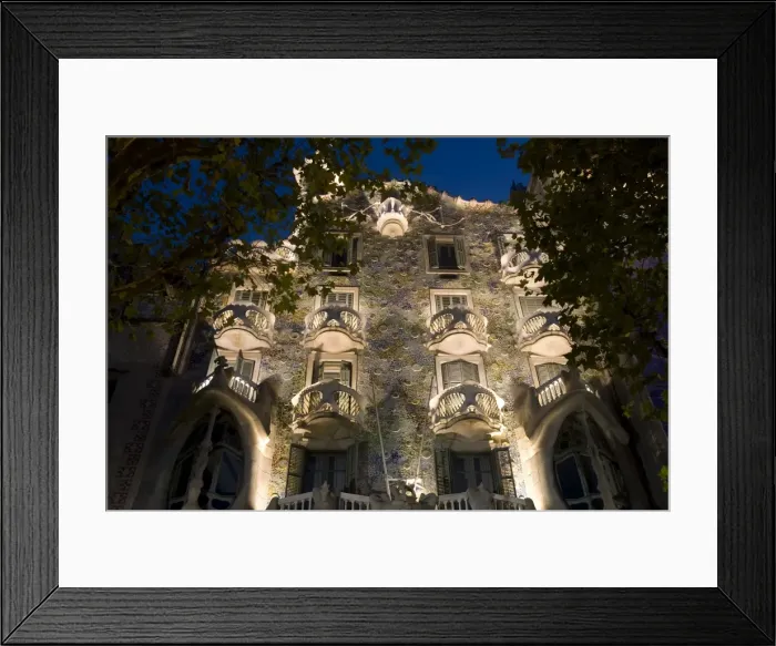 Framed Print : Casa Battlo (by Antoni Gaudi), Barcelona, Spain Framed Print : Casa Battlo (by Antoni Gaudi), Barcelona, Spain