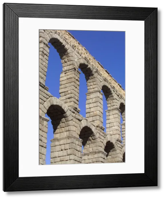 Framed Print : Roman Aqueduct, Segovia, Spain Framed Print : Roman Aqueduct, Segovia, Spain