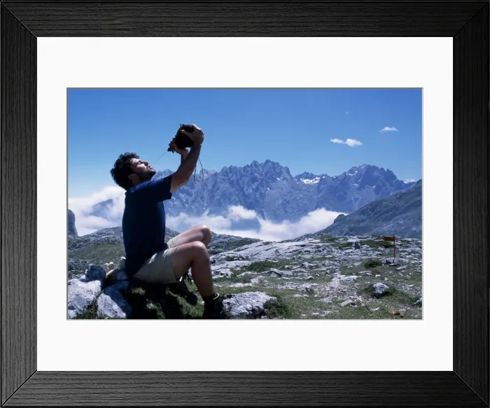 Framed Print : Drinking wine from gourd while on a mountain Framed Print : Drinking wine from gourd while on a mountain