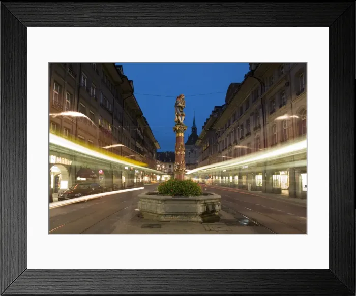 Framed Print : Pfeifferbrunnengasse fountain Framed Print : Pfeifferbrunnengasse fountain