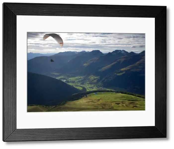 Framed Print : Paragliding Framed Print : Paragliding