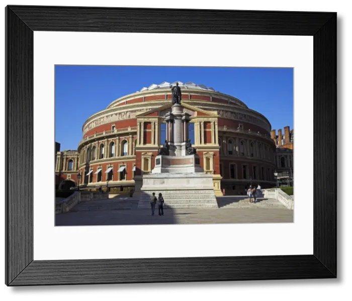 Framed Print : The statue of Prince Albert standing outside the Albert Hall Framed Print : The statue of Prince Albert standing outside the Albert Hall