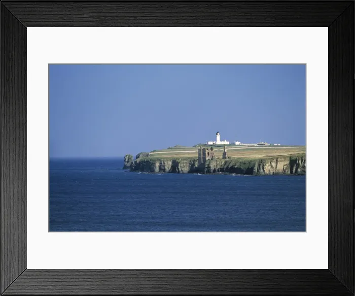 Framed Print : Noss Head lighthouse as seen from Ackergill Framed Print : Noss Head lighthouse as seen from Ackergill