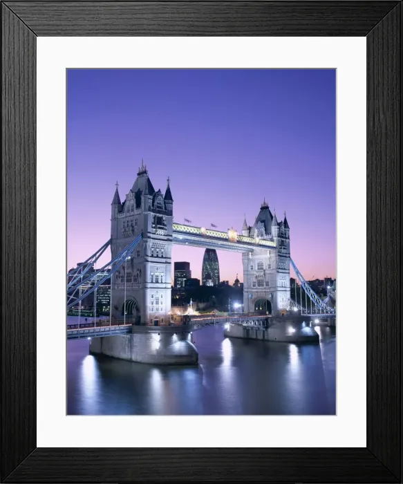 Framed Print : Tower Bridge & Thames River / Night View Framed Print : Tower Bridge & Thames River / Night View
