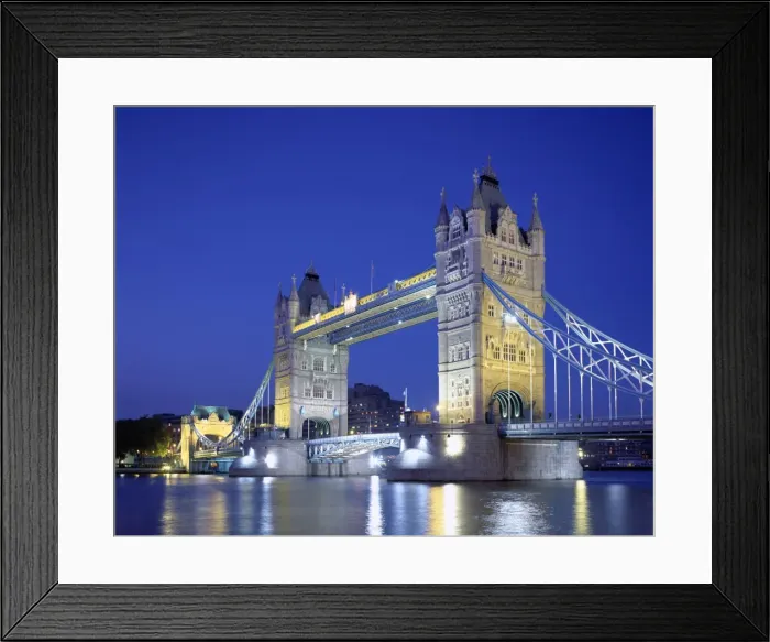 Framed Print : Tower Bridge & Thames River Framed Print : Tower Bridge & Thames River