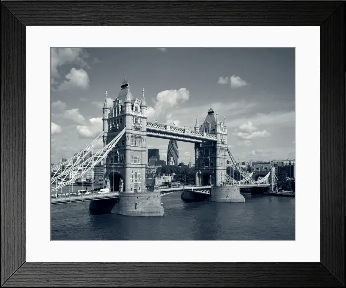 Framed Print : Tower Bridge & Thames River Framed Print : Tower Bridge & Thames River