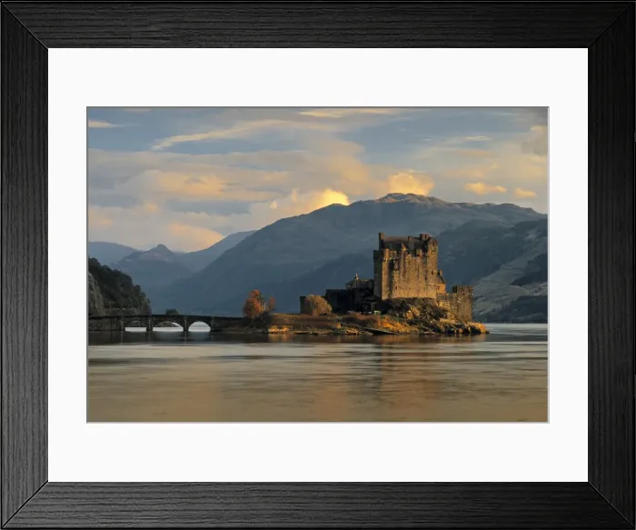 Framed Print : Eilean Donan Castle Framed Print : Eilean Donan Castle