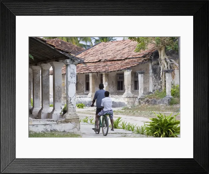 Framed Print : Crumbling colonial villas on Ibo Island
