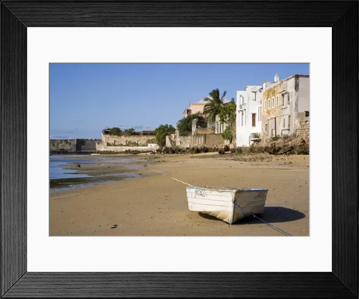Framed Print : A boat on the beach of Ilha do Mozambique Framed Print : A boat on the beach of Ilha do Mozambique