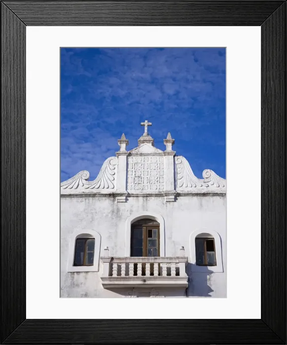 Framed Print : Crumbling colonial villas on Ilha do Mozambique Framed Print : Crumbling colonial villas on Ilha do Mozambique