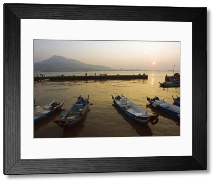 Framed Print : Taipei sunset Framed Print : Taipei sunset