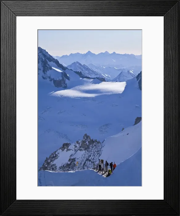 Framed Print : Chamonix-Mont-Blanc, French Alps, Haute Savoie, France Framed Print : Chamonix-Mont-Blanc, French Alps, Haute Savoie, France