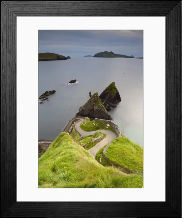 Framed Print : Dunquin harbour, Dingle Peninsula, County Kerry, Munster, Republic of Ireland