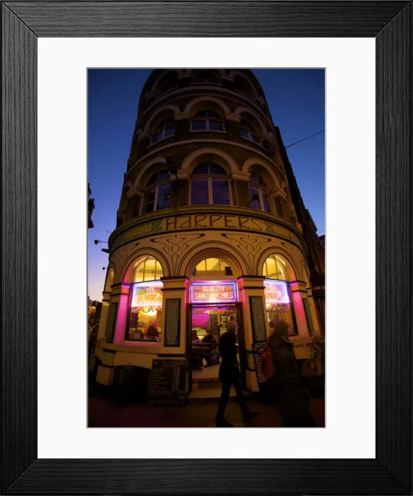 Framed Print : Cafe, London Framed Print : Cafe, London