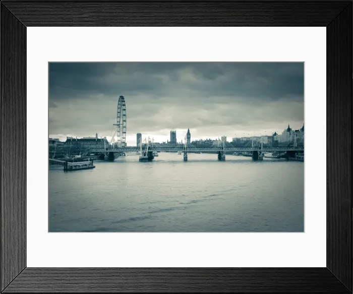 Framed Print : Millennium Wheel and Houses of Parliament, London, England Framed Print : Millennium Wheel and Houses of Parliament, London, England
