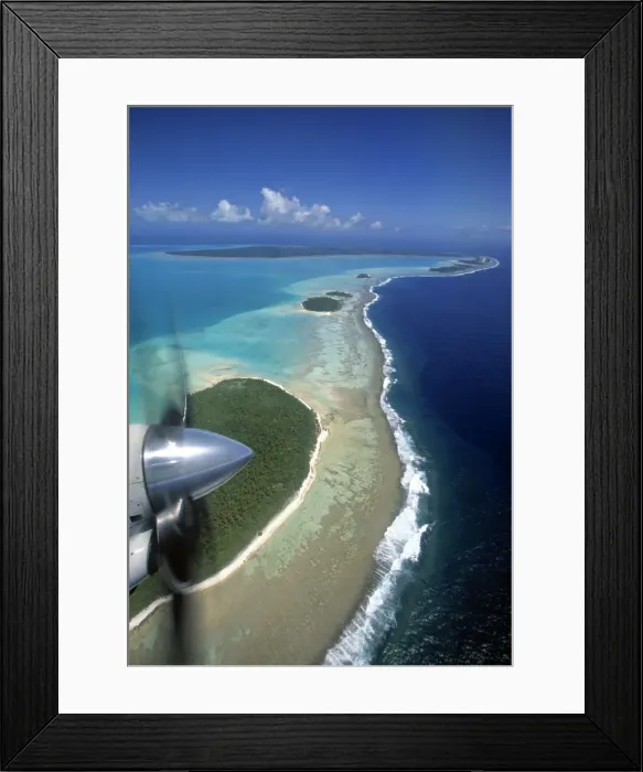 Framed Print : Lagoon and beach, Aitutaki, Cook Islands Framed Print : Lagoon and beach, Aitutaki, Cook Islands