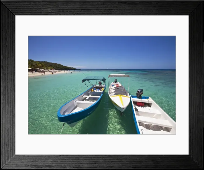 Framed Print : Honduras, Bay Islands, Roatan, West Bay, Boats