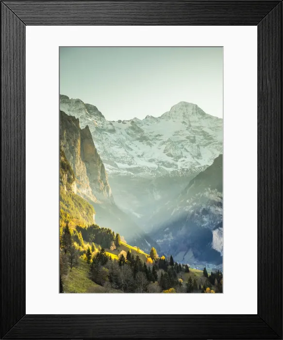 Framed Print : Wengen and Lauterbrunnen Valley, Berner Oberland, Switzerland Framed Print : Wengen and Lauterbrunnen Valley, Berner Oberland, Switzerland