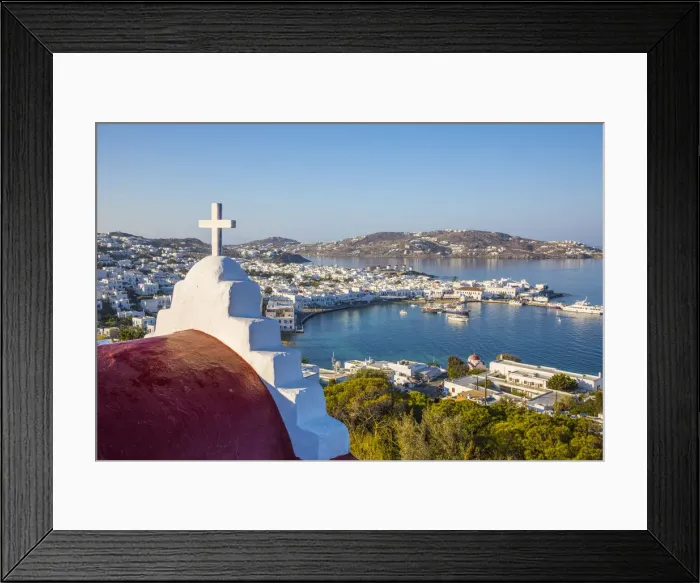 Framed Print : Greek orthodox chapel, Chora (Mykonos Town), Mykonos, Cyclades Islands, Greece
