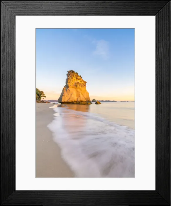 Framed Print : Te Hoho rock at Cathedral Cove at sunrise Framed Print : Te Hoho rock at Cathedral Cove at sunrise