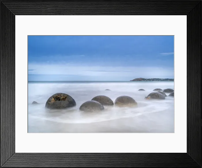 Framed Print : Moeraki Boulders. Hampden, Waitaki district, Otago region, South Island, New Zealand Framed Print : Moeraki Boulders. Hampden, Waitaki district, Otago region, South Island, New Zealand