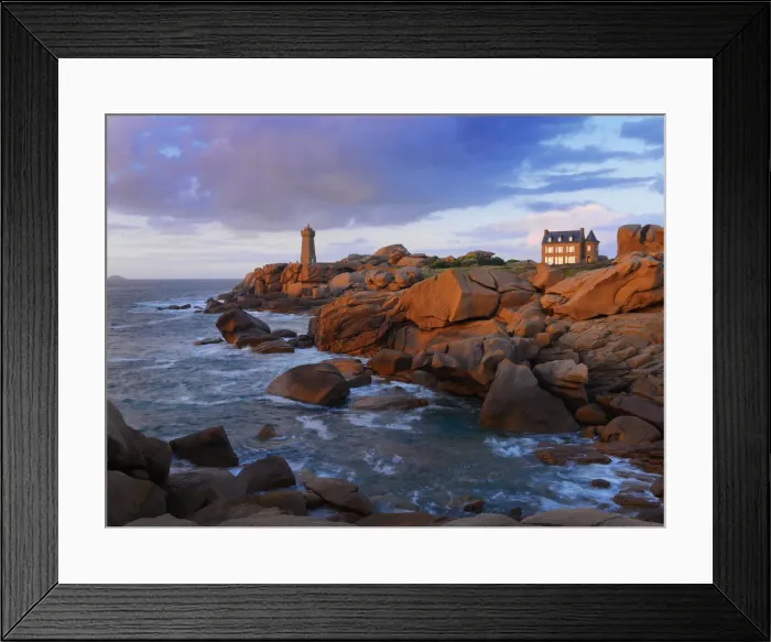 Framed Print : France, Brittany, Cote de Granit Rose (Pink Granite Coast), Cotes d Armor, Tregastel