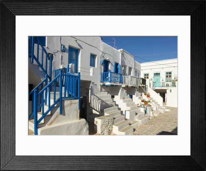 Framed Print : Alley in Chora, Folegandros, Cyclades, Greece