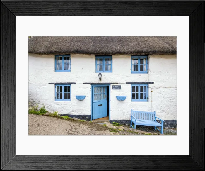 Framed Print : Thatched Cottage, Cadgwith, Cornwall, England Framed Print : Thatched Cottage, Cadgwith, Cornwall, England