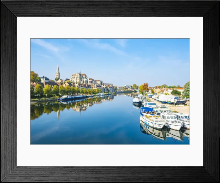 Framed Print : France, Bourgogne-Franche-Comte, Burgundy, Yonne, Auxerre Framed Print : France, Bourgogne-Franche-Comte, Burgundy, Yonne, Auxerre