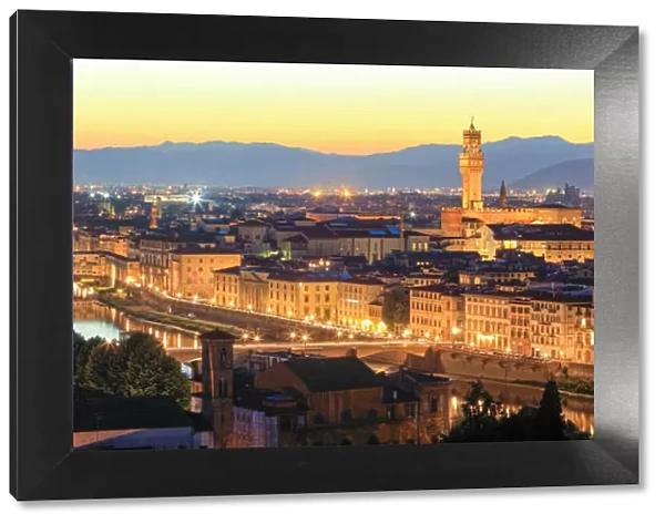 Florence, Tuscany, Italy. Sunset view over the Arno river, Ponte Vecchio, the Duomo