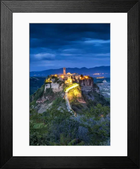Framed Print : Civita di Bagnoregio at Twilight, Lazio, Italy
